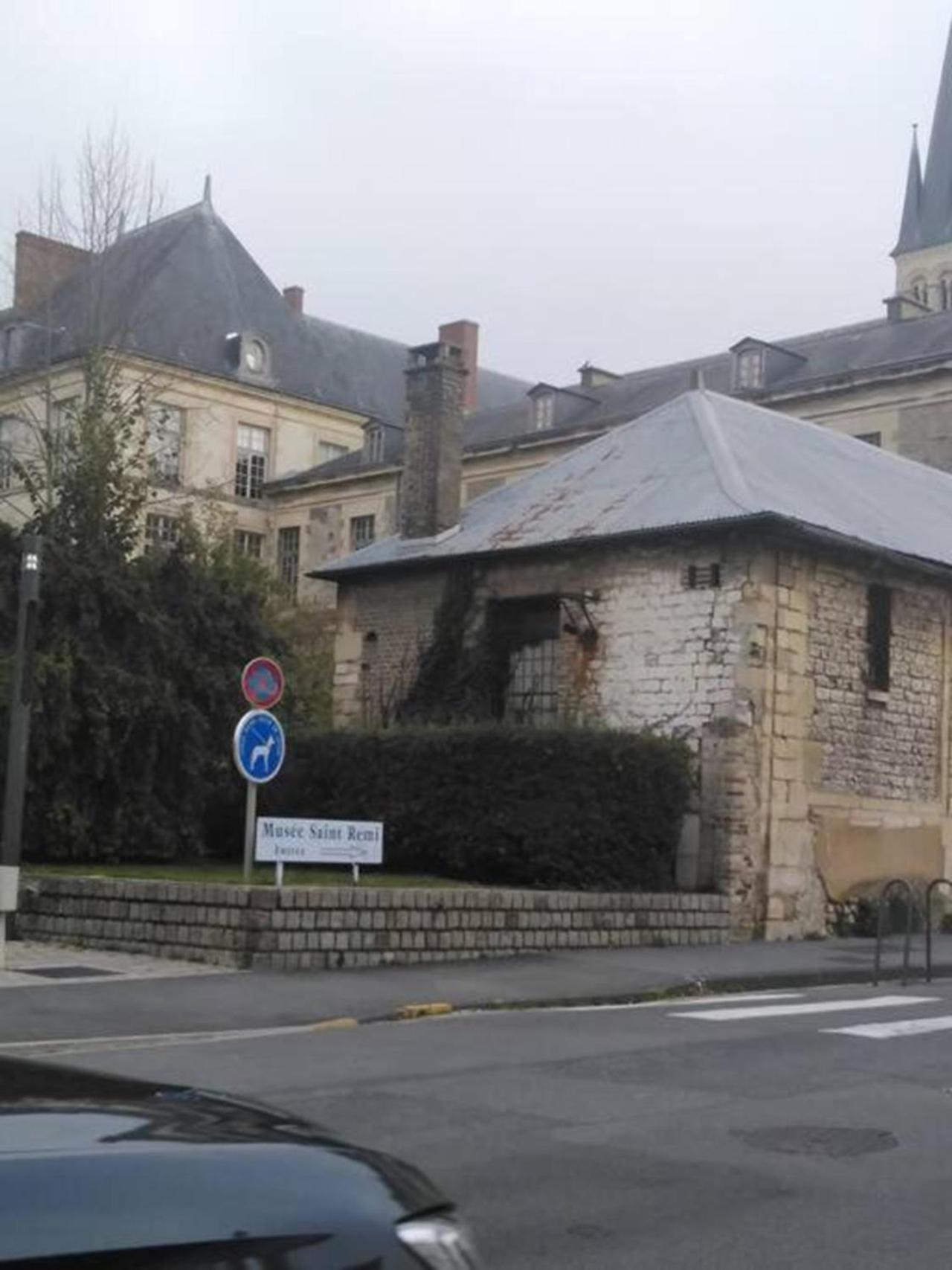 Reims Centre-Ville - 2 Chambres - 6 Personnes Au 1 Er Etage Exterior photo