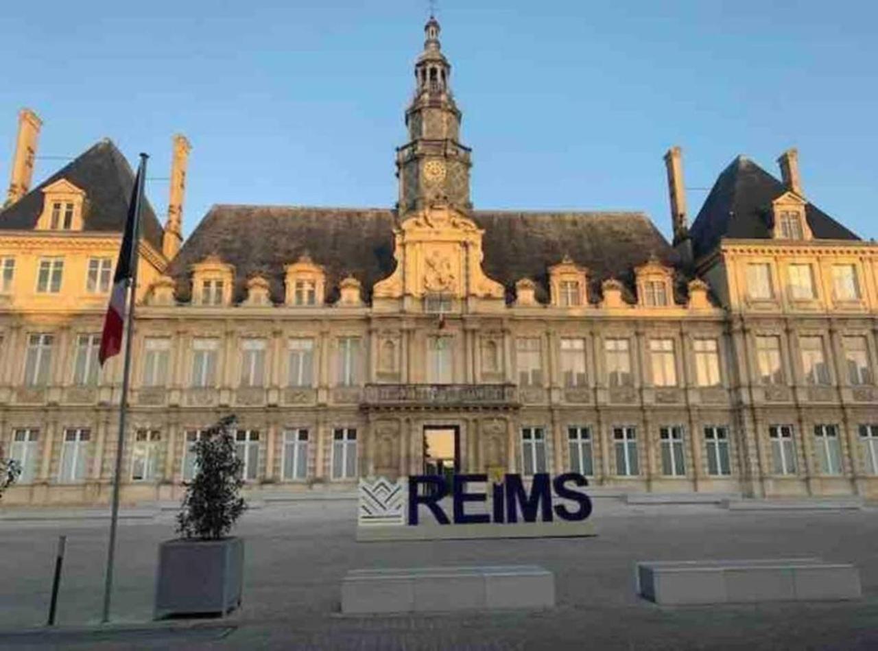 Reims Centre-Ville - 2 Chambres - 6 Personnes Au 1 Er Etage Exterior photo