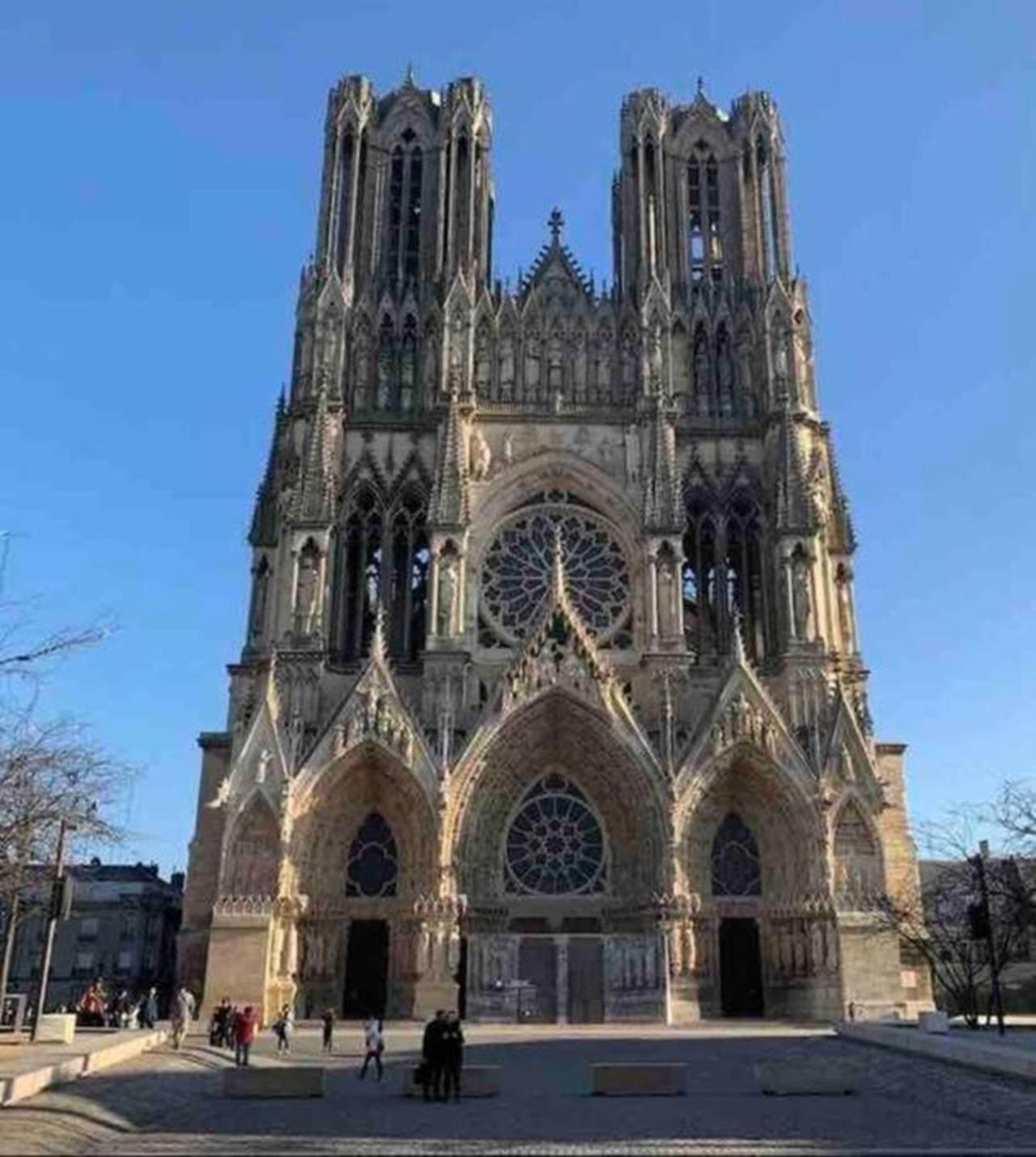 Reims Centre-Ville - 2 Chambres - 6 Personnes Au 1 Er Etage Exterior photo