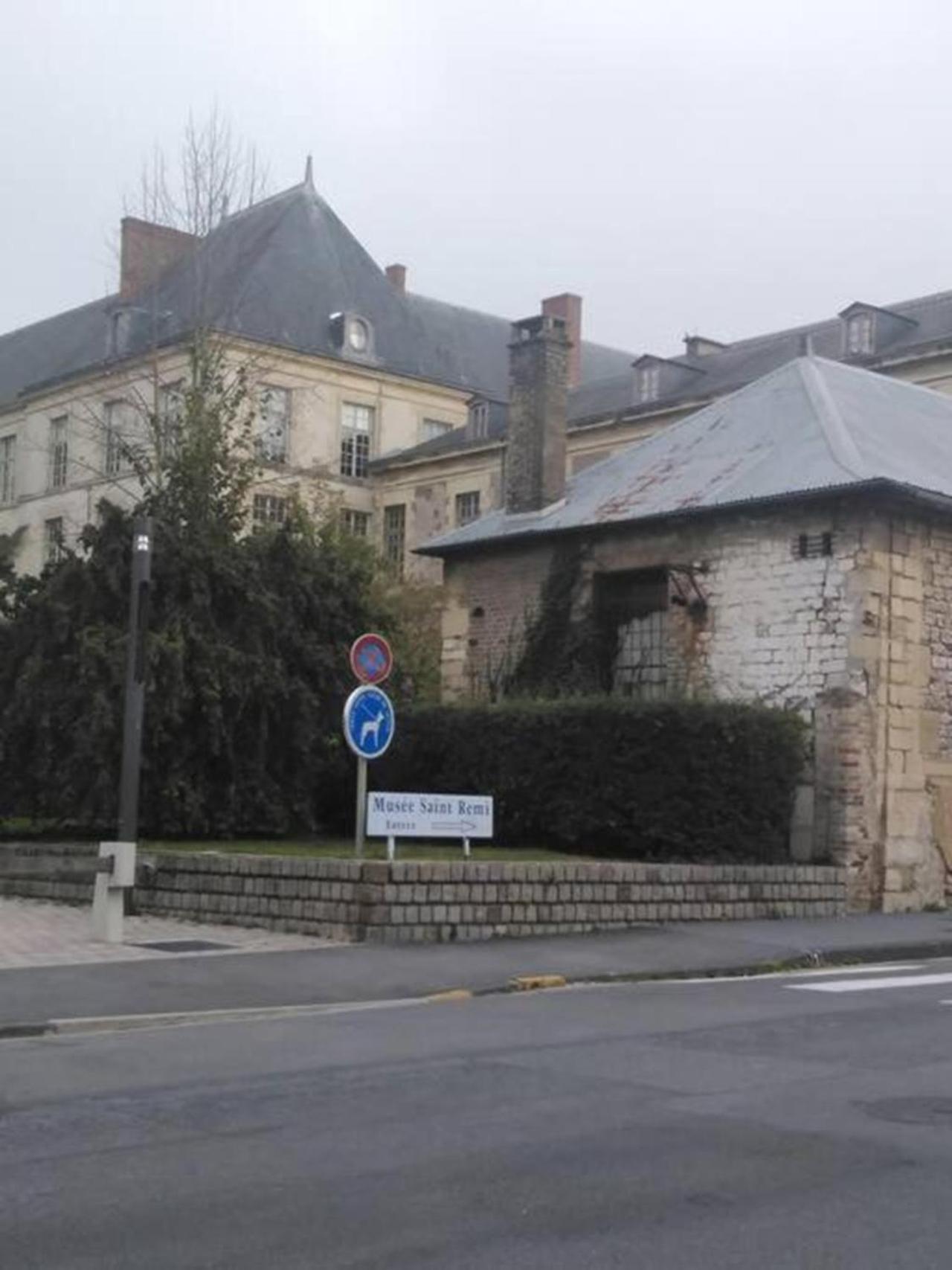 Reims Centre-Ville - 2 Chambres - 6 Personnes Au 1 Er Etage Exterior photo